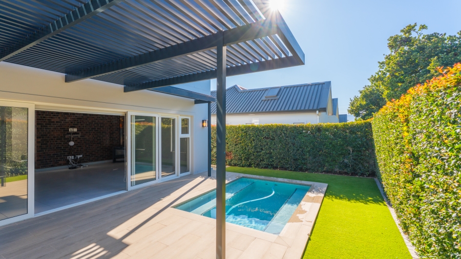 To Let 4 Bedroom Property for Rent in Val De Vie Estate Western Cape